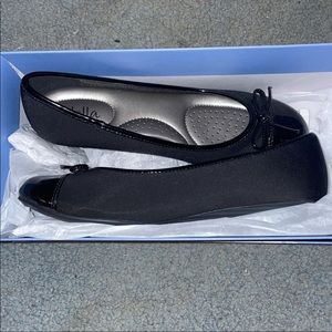 Abella Black Flats Womens